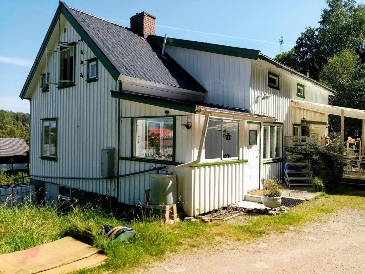 Laegenhet Naturnaera I Henån Eksteriør billede